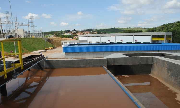 Consumo de água na Grande BH cresce e atinge maior percentual desde a crise de abastecimento - Paulo Filgueiras/EM/D.A PRESS - 21/12/2015