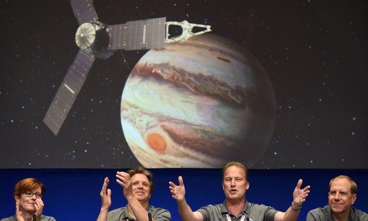 Sonda Juno entra na órbita de Júpiter após 5 anos de missão - AFP/POOL/Ringo Chiu 