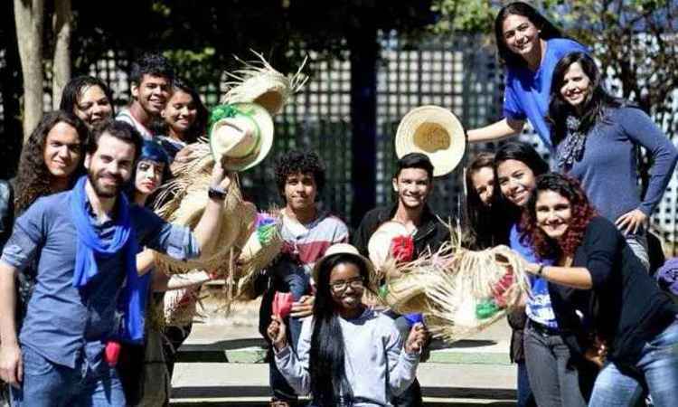 Estudantes fazem festa junina em que noivo foge com outro homem - Breno Fortes/CB/D.A Press