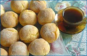 Broa doce de fubá de canjica