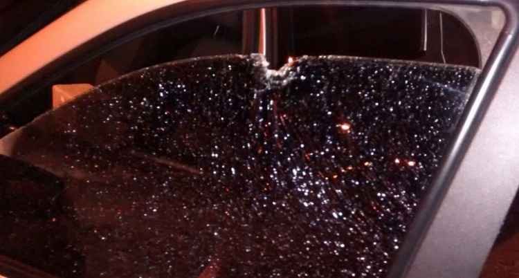 Veículo do Uber é atingido por esfera de metal e motorista fica ferido na Av. Raja Gabaglia - Arquivo Pessoal