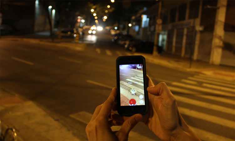 Pokémon Go causa furor no Brasil; saiba como jogar - Sidney Lopes/EM/DA Press