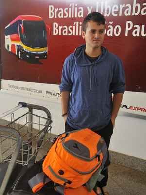 Passageiros substituem conforto e rapidez das viagens aéreas pelo custo menor nos trechos rodoviários - Minervino Junior/CB/D.A Press