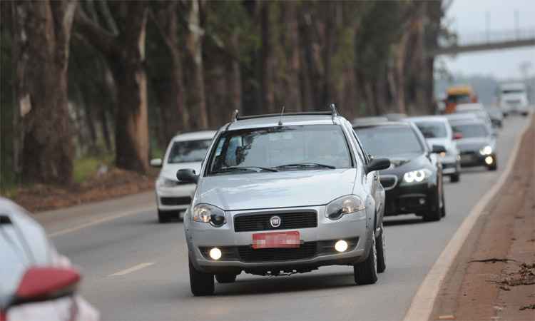 Minas é o 3º estado em número de multas por faróis apagados durante o dia nas BRs - Gladyston Rodrigues/EM/DA Press - 24/05/2016