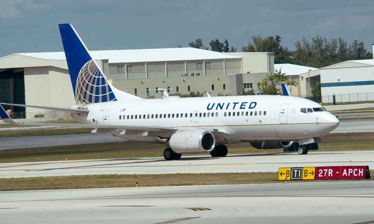 Pilotos suspeitos de embriaguez são detidos antes de voo da United Airlines - AFP PHOTO / Karen BLEIER 