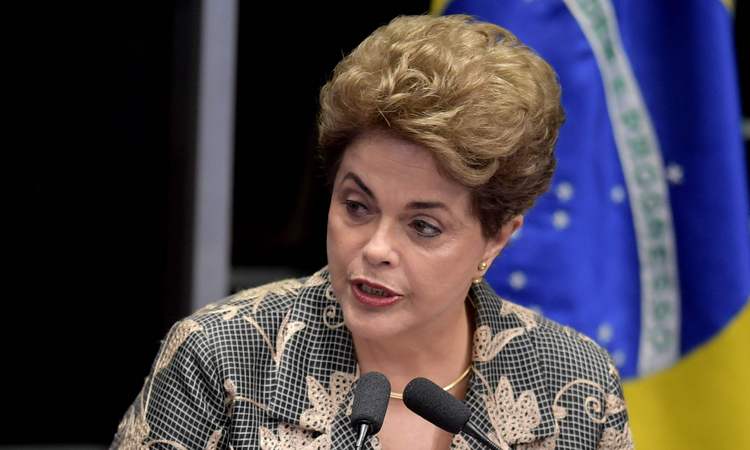 Dilma: 'Serei julgada por crimes que não cometi' - Evaristo Sá/ AFP