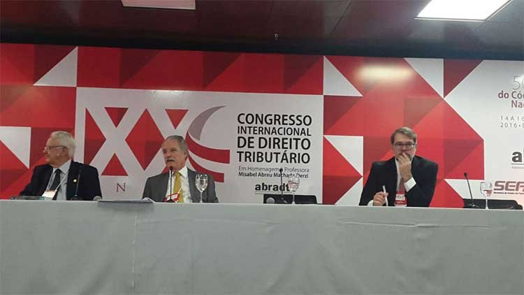 Ex-presidente do STF rebate críticas de Lula ao Ministério Público - Edésio Ferreira/EM/D.A Press