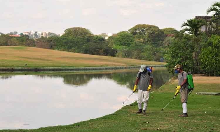 Busca de carrapatos vai determinar se área isolada do Parque Ecológico será ampliada - Alexandre Guzanshe/EM/DA Press