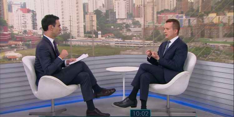 Internautas exaltam César Tralli por 'encurralada' em Celso Russomanno na Globo - Captura de tela/SPTV/TV Globo 