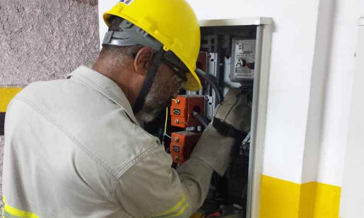 Cemig faz operação contra 'gatos' de energia no Edifício Maletta - Cemig/Divulgação