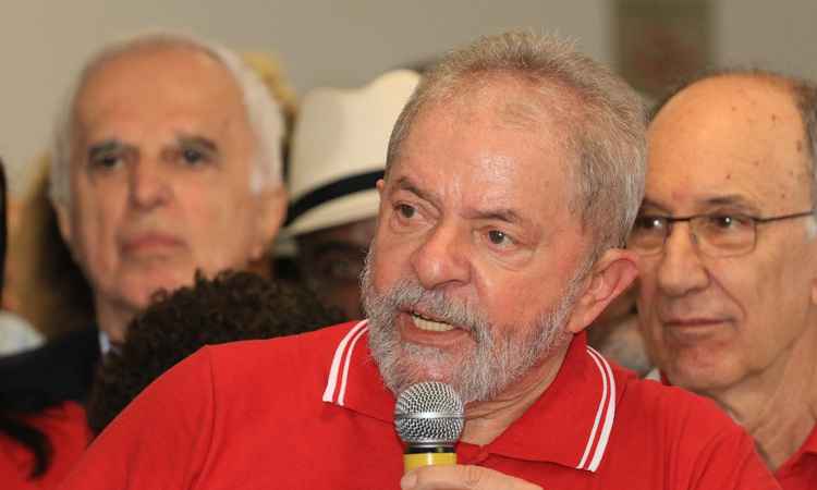 Moro dá mais cinco dias para Lula se defender no caso do triplex - Roberto Parizotti / Cut/Divulgacao