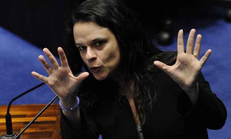 Janaina Paschoal diz que 'Rússia está a um passo de atacar o Brasil' - Edilson Rodrigues/Agência Senado