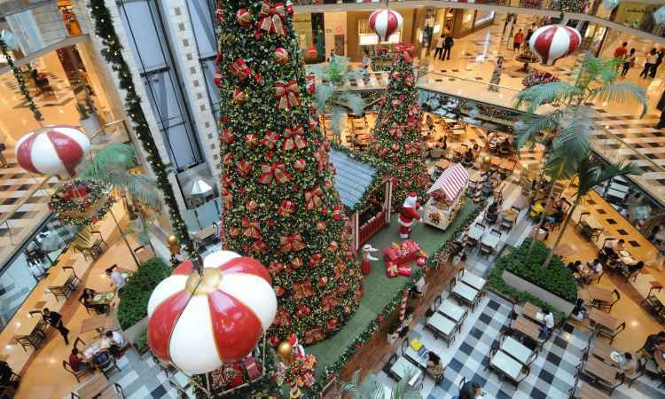 Chegada do Natal é acompanhada por expectativa nos shopping centers - Leandro Couri/EM/D.A. Press