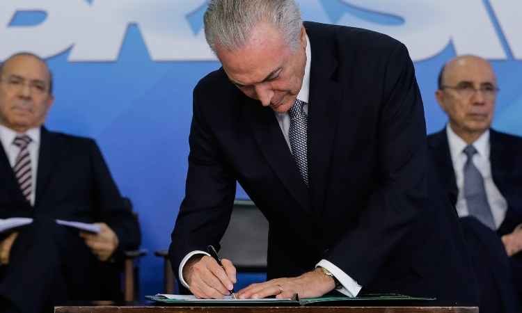 Medida provisória permite dividir lucro do FGTS com trabalhador - Marcos Correa