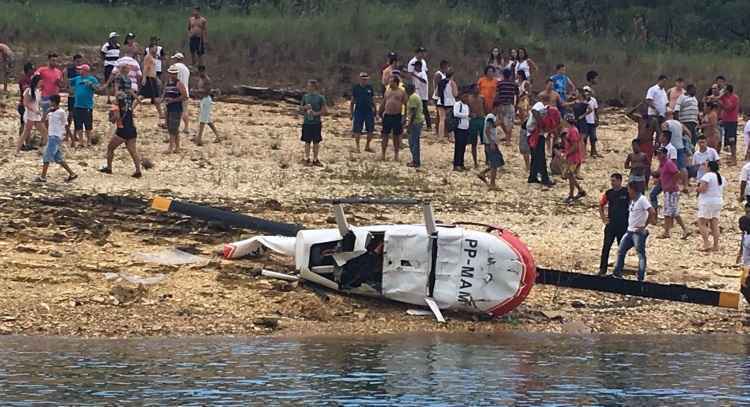 Vítimas de acidente com helicóptero em Capitólio seguem internadas - Divulgação