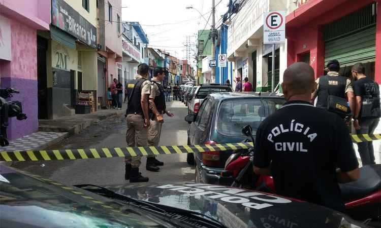 Polícia faz reconstituição de assassinato de idosa na Região Centro-Sul de BH - Jair Amaral/EM/DA Press