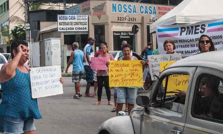 Viagens de trem a Vitória são suspensas por causa da violência no ES - Vinícius Moraes/AFP