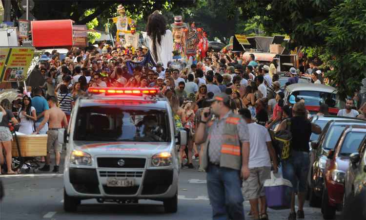 Bartucada é destaque no domingo de pré-carnaval em Belo Horizonte - Túlio Santos/EM/DA Press