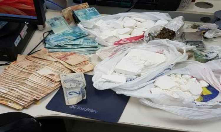 Polícia Civil prende irmãos suspeitos de tráfico de drogas no Aglomerado Ventosa - Divulgação/PCMG