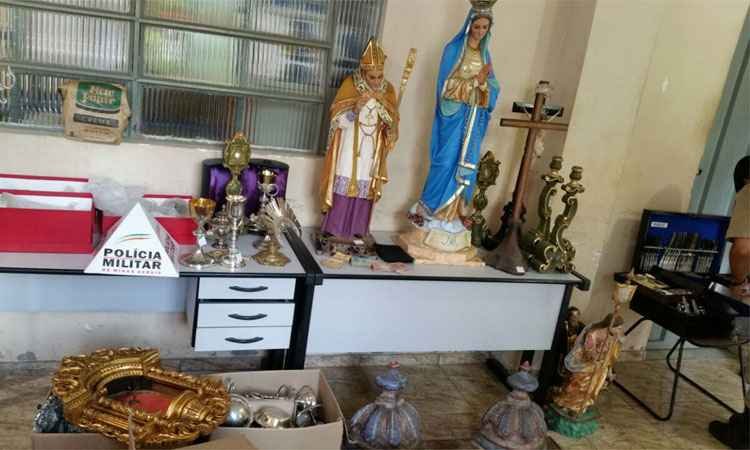 Padre é preso suspeito de roubo de peças sacras e exploração de menores - Polícia Militar/Divulgação