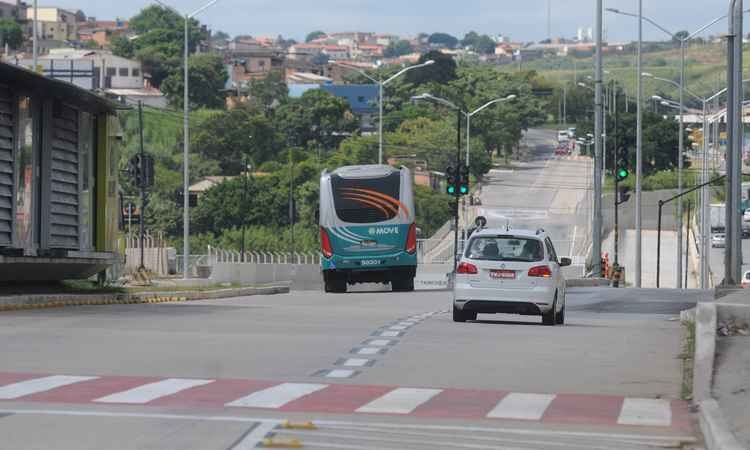 Falta de sinalização dificulta a circulação de táxis na área do Move - Leandro Couri/EM/D.A PRESS