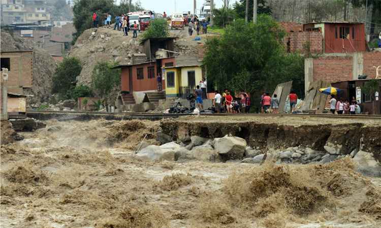 El Niño Costeiro continua atingindo o Peru, com 72 mortos - AFP PHOTO / CRIS BOURONCLE