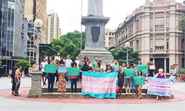 Um mês depois da morte da travesti Mirella, protesto pede o fim da transfobia  - Anyky Lima/ divulgação