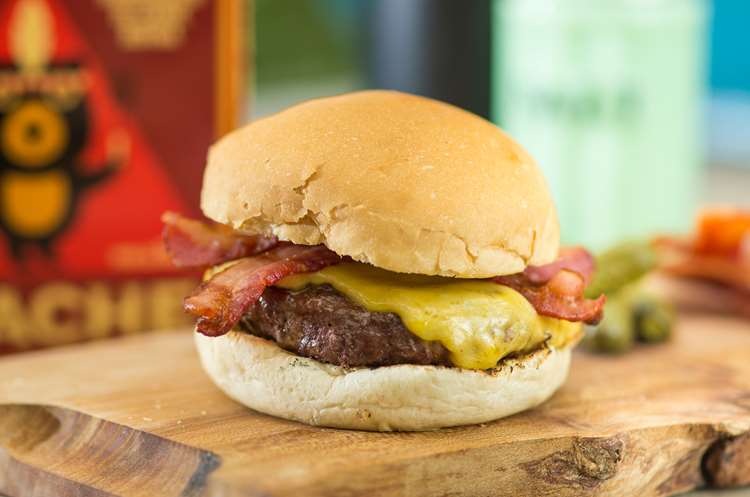 Apache Burgers é a nova sensação do mercado gastronômico
 - Dino