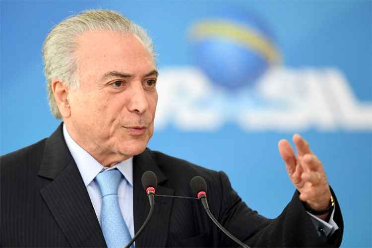 Temer sanciona terceirização  da atividade-fim do trabalho - Evaristo Sá