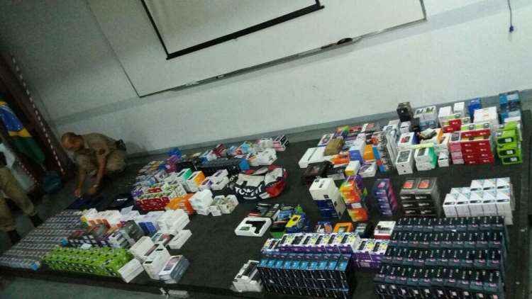 Operações das polícias Civil e Militar terminam na apreensão de mais de 700 celulares em BH - Polícia Militar / Divulgação