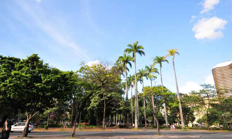 Praça da Liberdade ganha alerta sonoro nos semáforos para deficientes visuais - Alexandre Guzanshe/EM/D.A PRESS