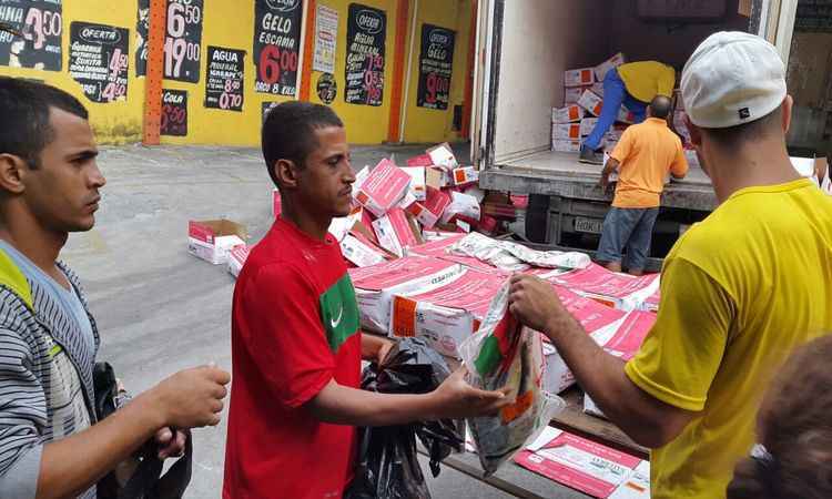 Peixaria de BH distribui sardinhas nesta Sexta-Feira da Paixão  - Juarez Rodrigues: EM/DA Press