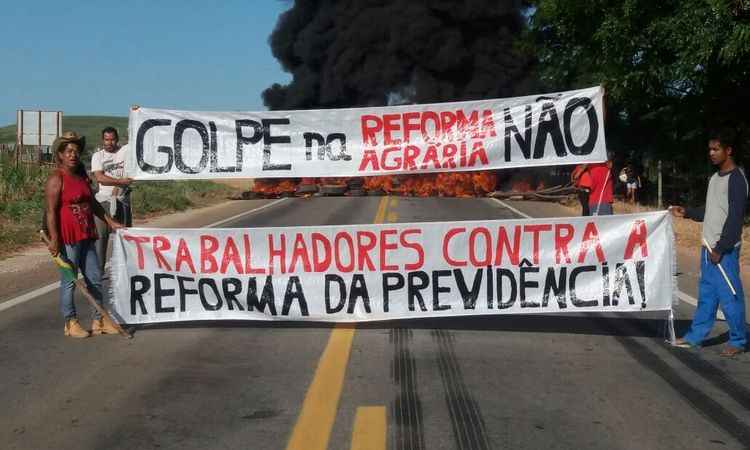 MST realiza protesto em rodovias de Minas por Reforma Agrária - MST/ Divulgação