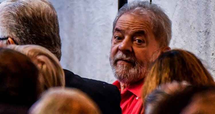 Lula queria passar o fim de ano no triplex do Guarujá, diz Léo Pinheiro - AFP / Nelson ALMEIDA 