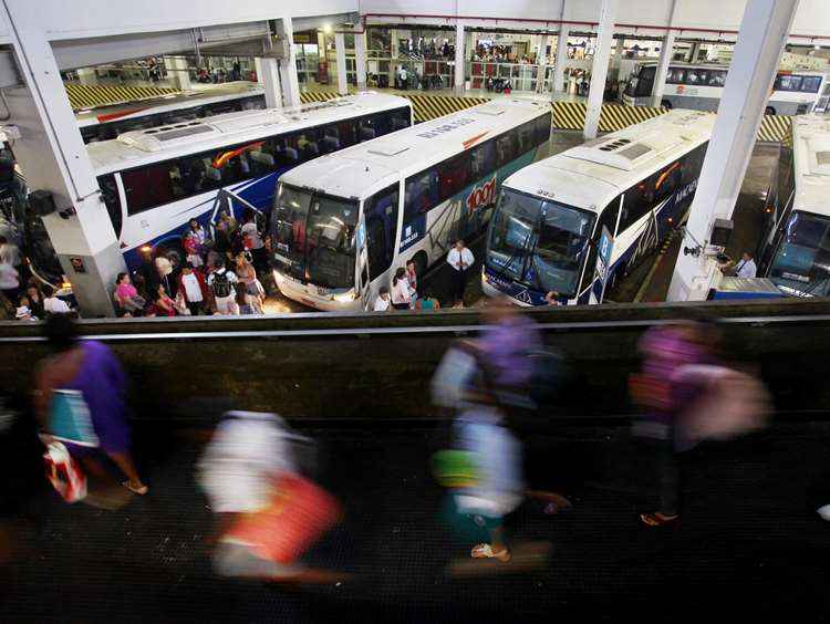 Mais de 1600 ônibus extras vão atender a demanda de viagens no feriado do Dia do Trabalho na Rodoviária Novo Rio - Dino