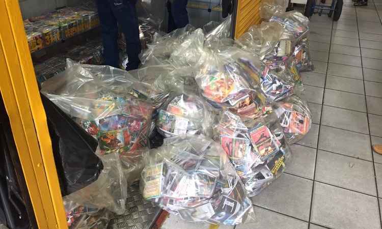 Polícia confisca um milhão de CDs e DVDs piratas em shopping popular de BH - Polícia Civil/Divulgação