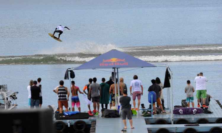 Evento de wakeboard leva diversão à Lagoa dos Ingleses, em Nova Lima - Leandro Couri/Em/D.A Press