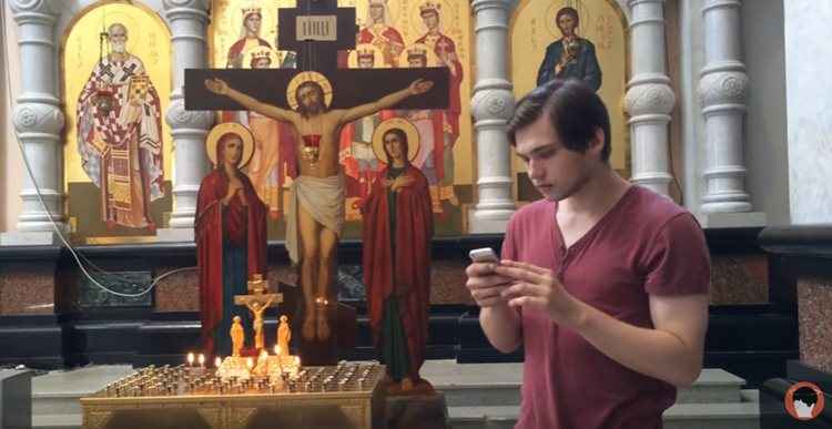 Blogueiro russo é condenado à prisão por caçar Pokémons em igreja - Reprodução/Youtube