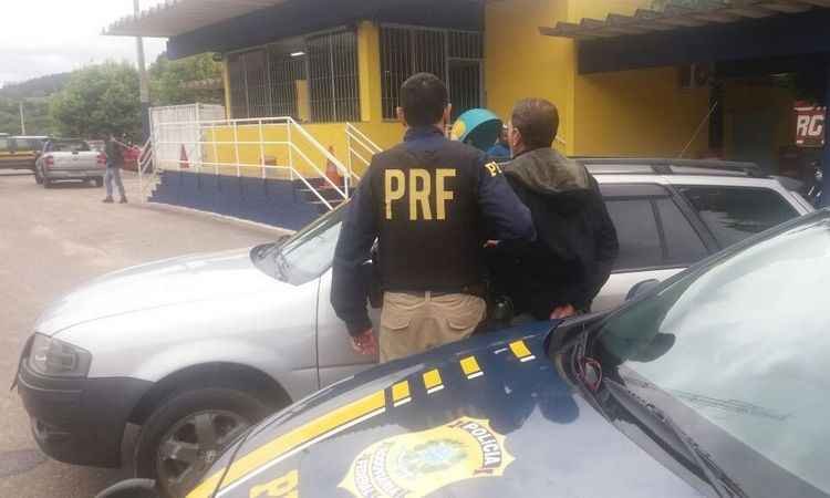 Homem é preso dirigindo bêbado na BR-116 - PRF/Divulgação 
