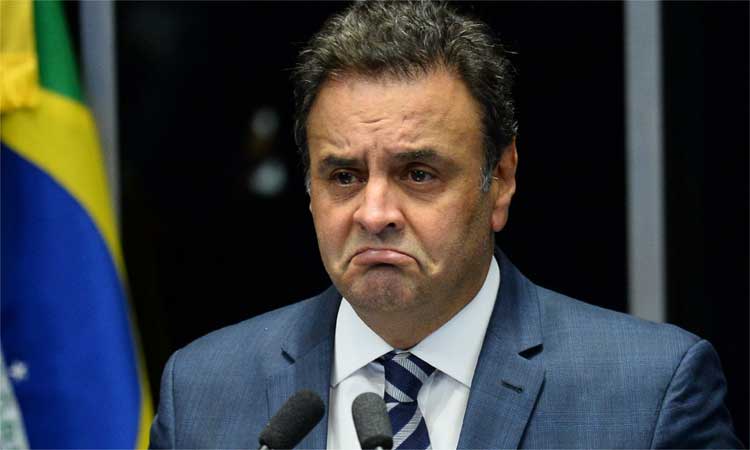 Defesa de Aécio pede ao STF que ele seja autorizado a manter contato com irmã - AFP / ANDRESSA ANHOLETE 