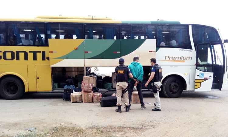 Cresce o uso de ônibus no tráfico de drogas em Minas Gerais - PRF/Divulgação