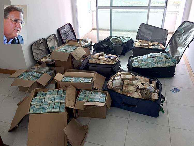 PF apreende malas e caixas com R$ 22,5 milhões em apartamento ligado a Geddel - Polícia Federal/Divulgação