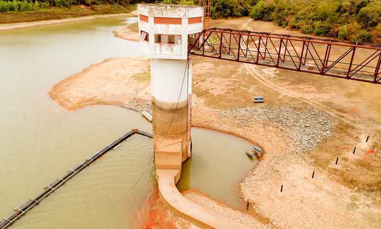 Volume de barragem do Rio Juramento cai a 20% e seca castiga Montes Claros - Daniel Versiane/Divulgação