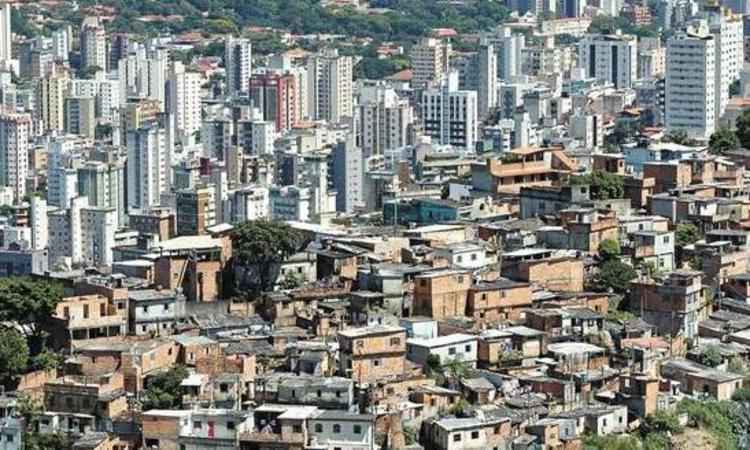 Estudo mostra que 10% dos mais pobres gastam 32% da renda com impostos - Beto Magalhães/EM/D.A Press