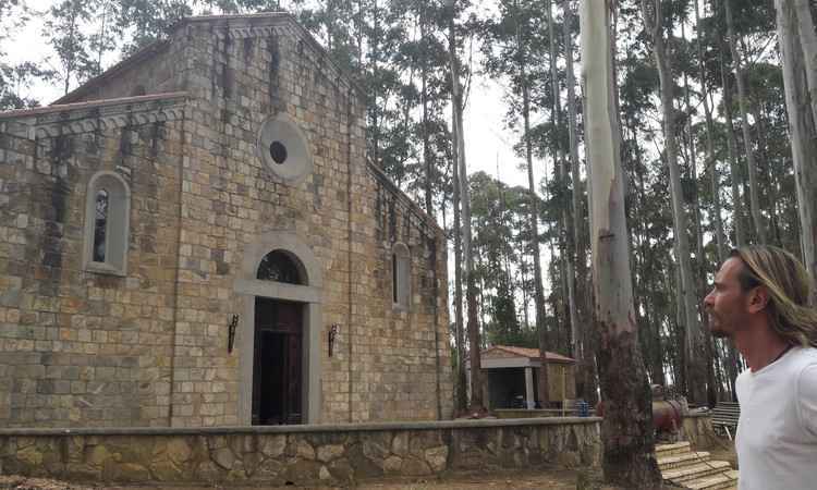 Réplica de abadia italiana da Idade Média será inaugurada hoje em Barbacena - Paulo Henrique Lobato/EM/D.A Press