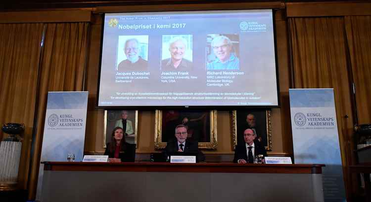 Nobel de Química premia trio pela microscopia crio-eletrônica - Jonathan Nackstrand/AFP