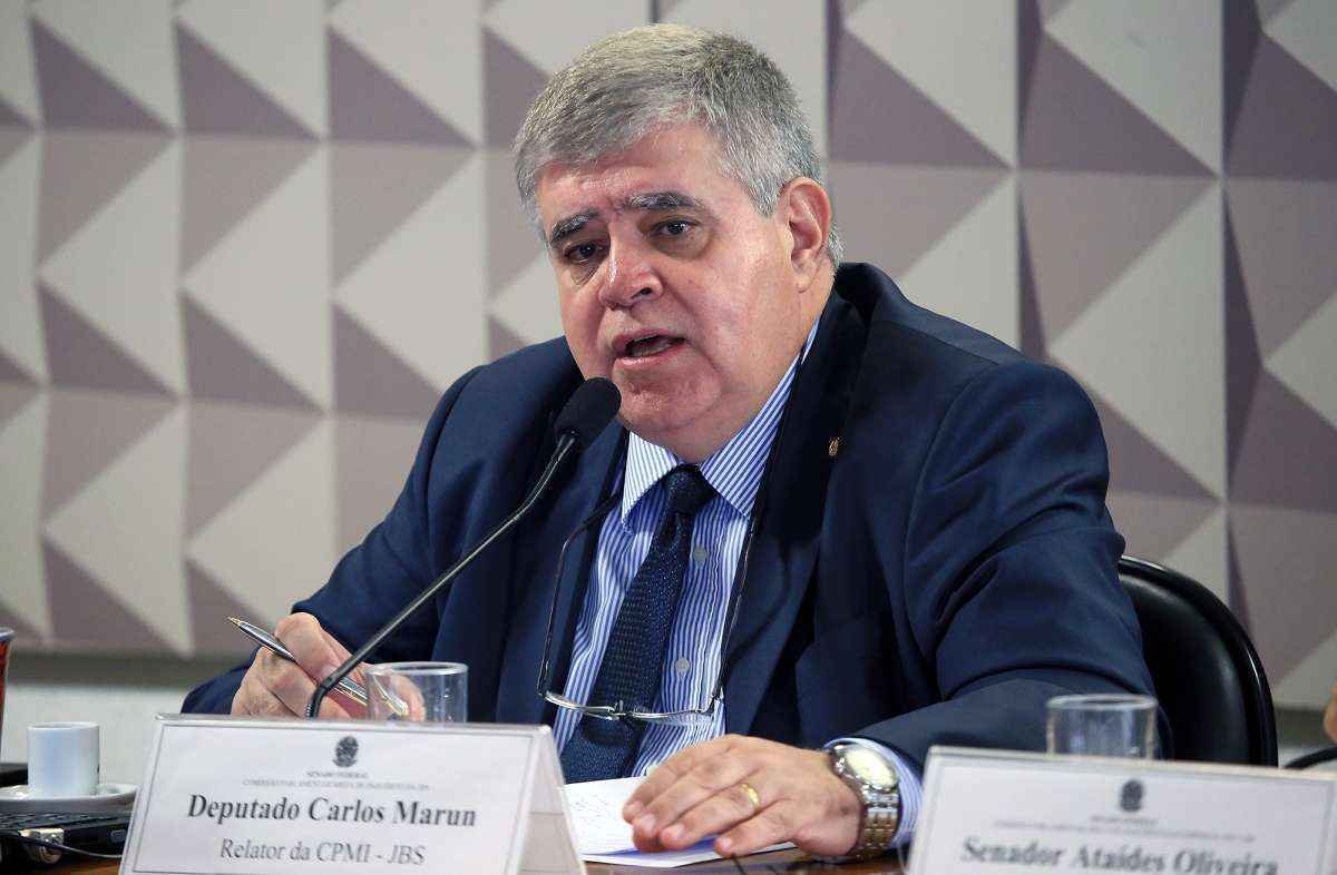 Deputado da tropa de choque de Temer comemora vitória com 'dancinha' - Alex Ferreira/Câmara dos Deputados