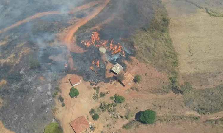 Incêndio, que já dura nove dias, destrói estação ecológica no Vale do Jequitinhonha - Whatsapp/Reprodução