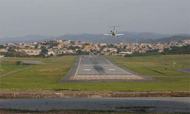 Gol, Azul, OceanAir e Latam querem voar no Aeroporto da Pampulha - Túlio Santos/EM/D.A Press - 25/10/17