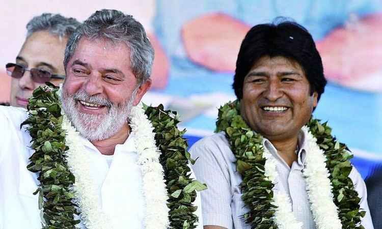 Antes de encontro com Temer, Morales parabeniza e posta foto com Lula - Reprodução/Twitter 